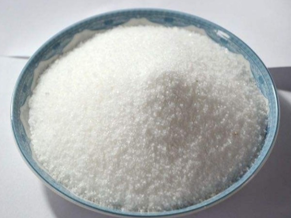 外觀為白色顆粒的聚丙烯酰胺，如何區分？