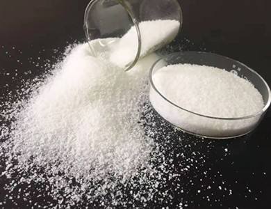 聚丙烯酰胺處理堿性廢水應(yīng)該注意什么問題？